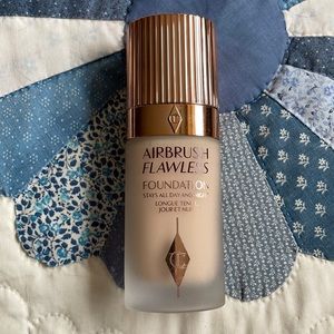 Charlotte Tilbury Airbrush Flawless Foundation